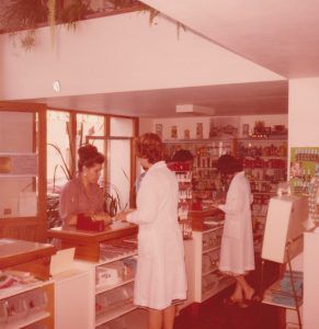 La Farmacia La Estación años 70